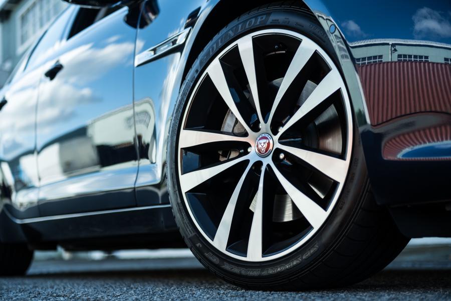 Колеса Jaguar XJ50 (X351) 2019 года  (JP) (фото 13 из 21)